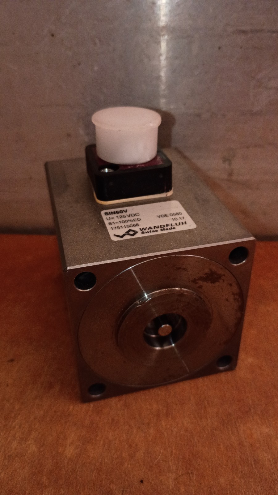 Wandfluh SIN60V U=125VDC S1=100 Solenoid Coil