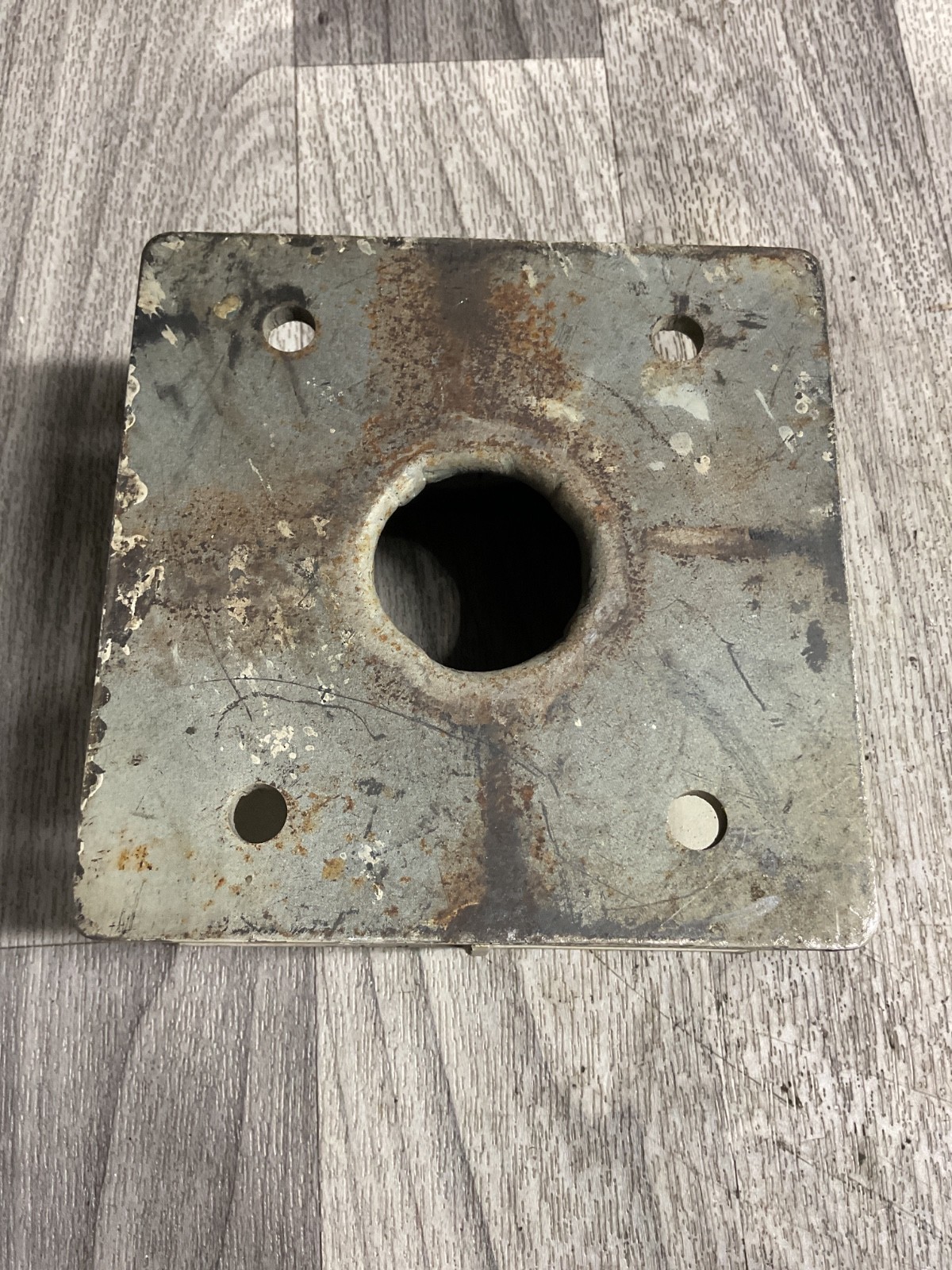 Heavy Duty 4 Bolt Flange *Square to Round Inside* #4008H123PR8