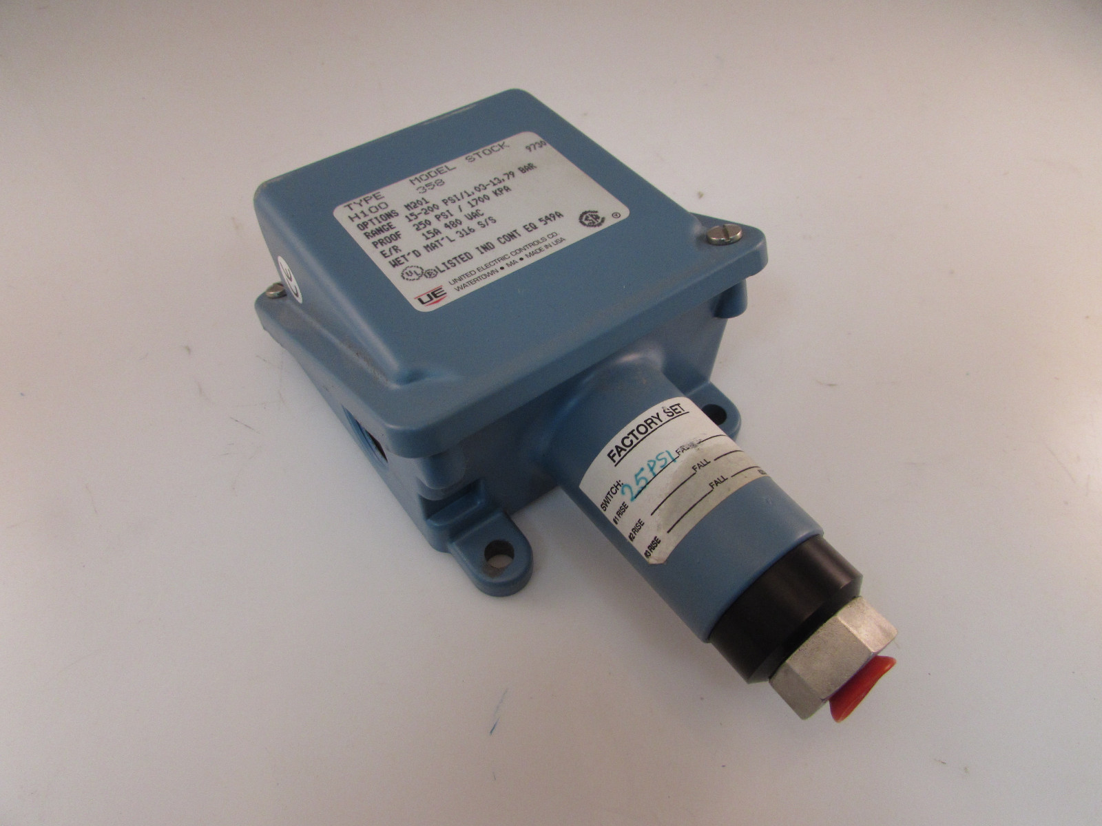 UE UNITED ELECTRIC H100-358 PRESSURE SWITCH 480VAC-15A