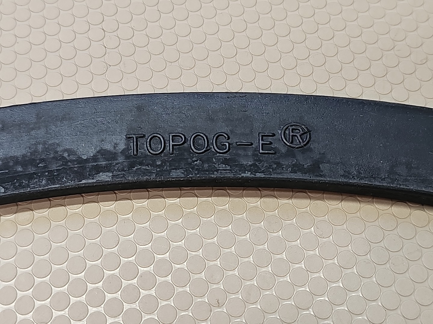 New Topog-E 12-1/2″ x 16-1/2 x 1 – E Elliptical Manhole Gasket