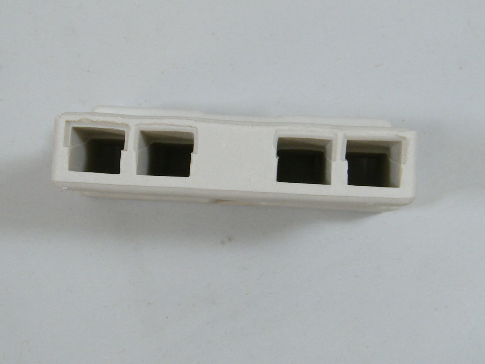 WHIRLPOOL 702434 MAYTAG CERAMIC RECEPTACLE OEM NEW
