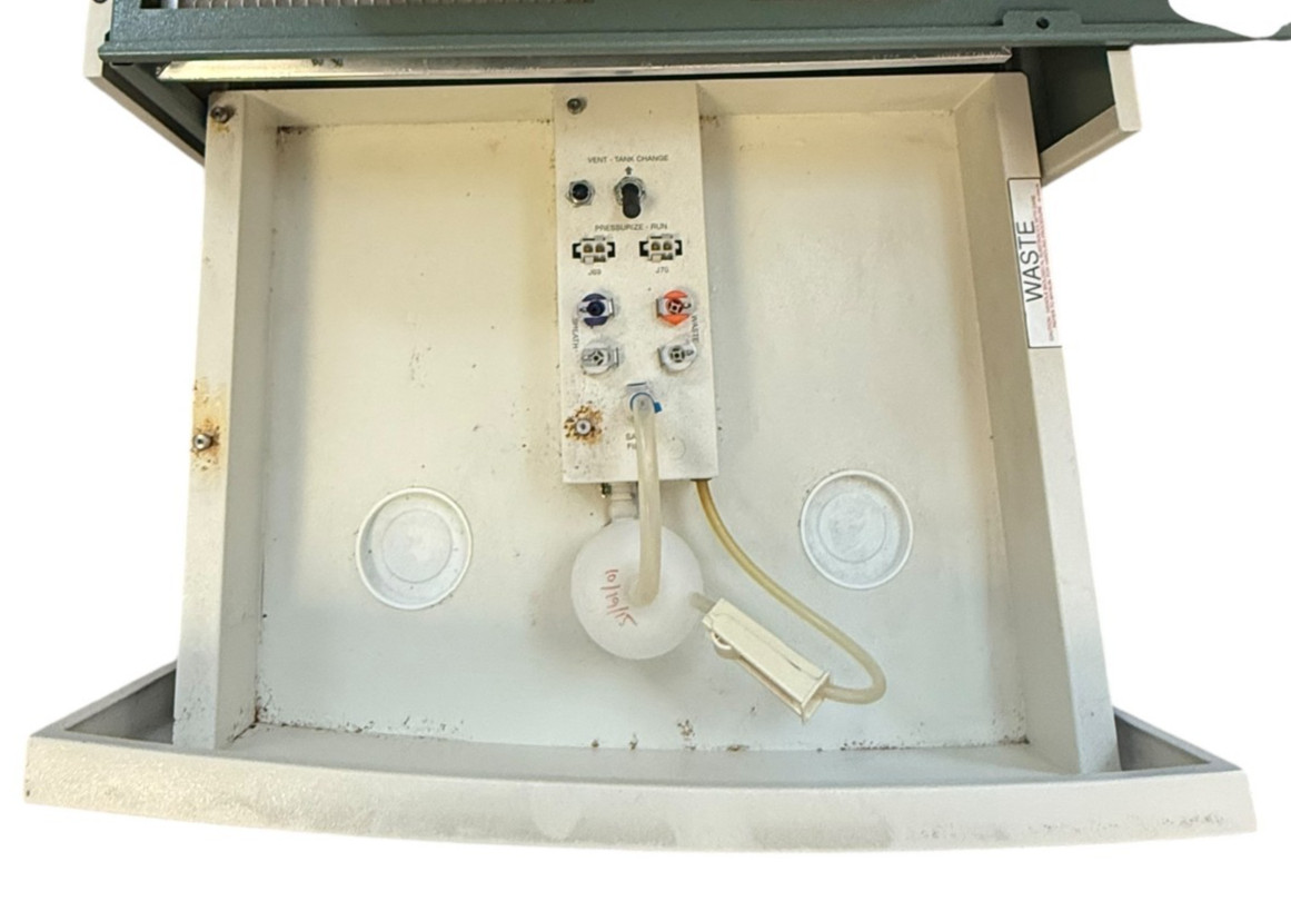 BD BECTON DICKINSON FACSCALIBUR FLOW CYTOMETER E5465
