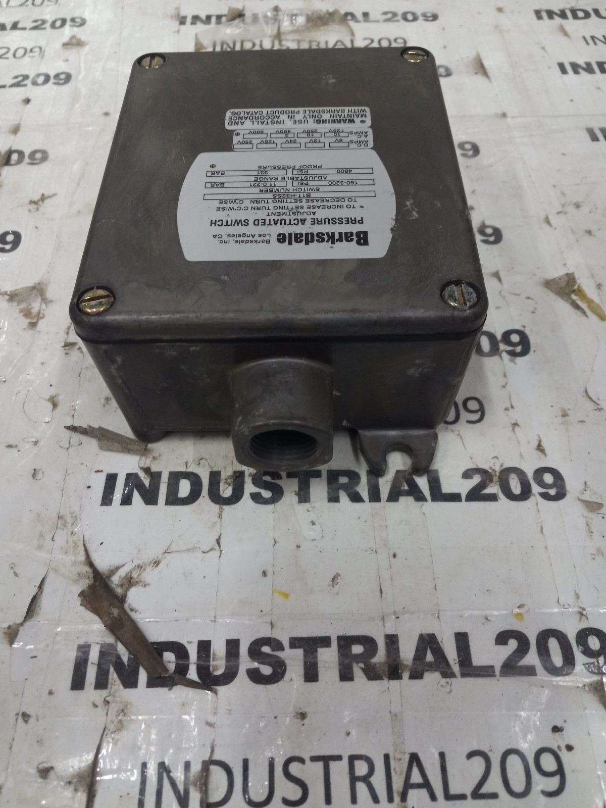 BARKSDALE PRESSURE ACTUATED SWITCH B1T-H32SS