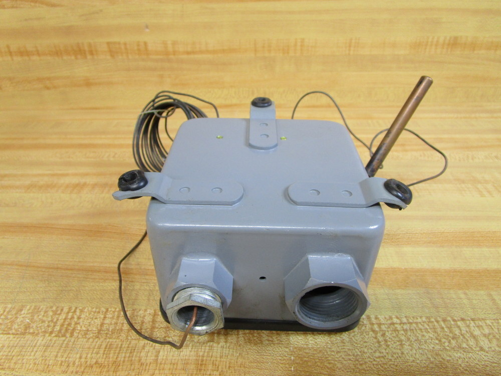 Edwin Wiegand Co PIT-15 Chromalox Thermostat PIT15