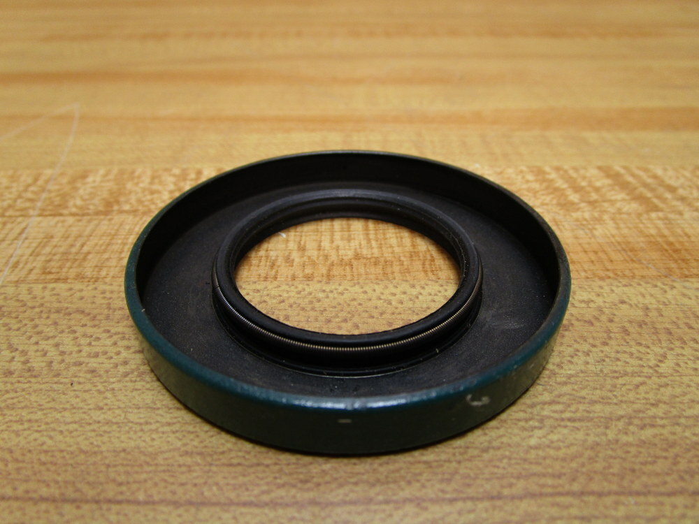 Chicago Rawhide CR 13739 SKF Radial Shaft Seal 13739