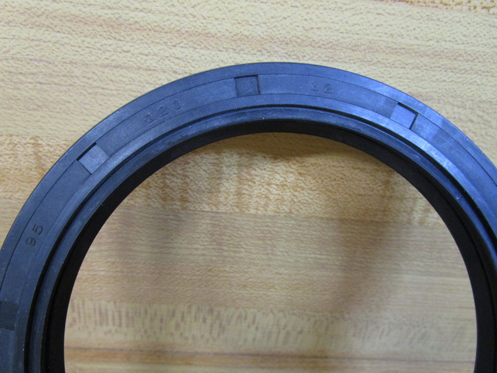 TC 95-120-12 Oil Seal 9512012