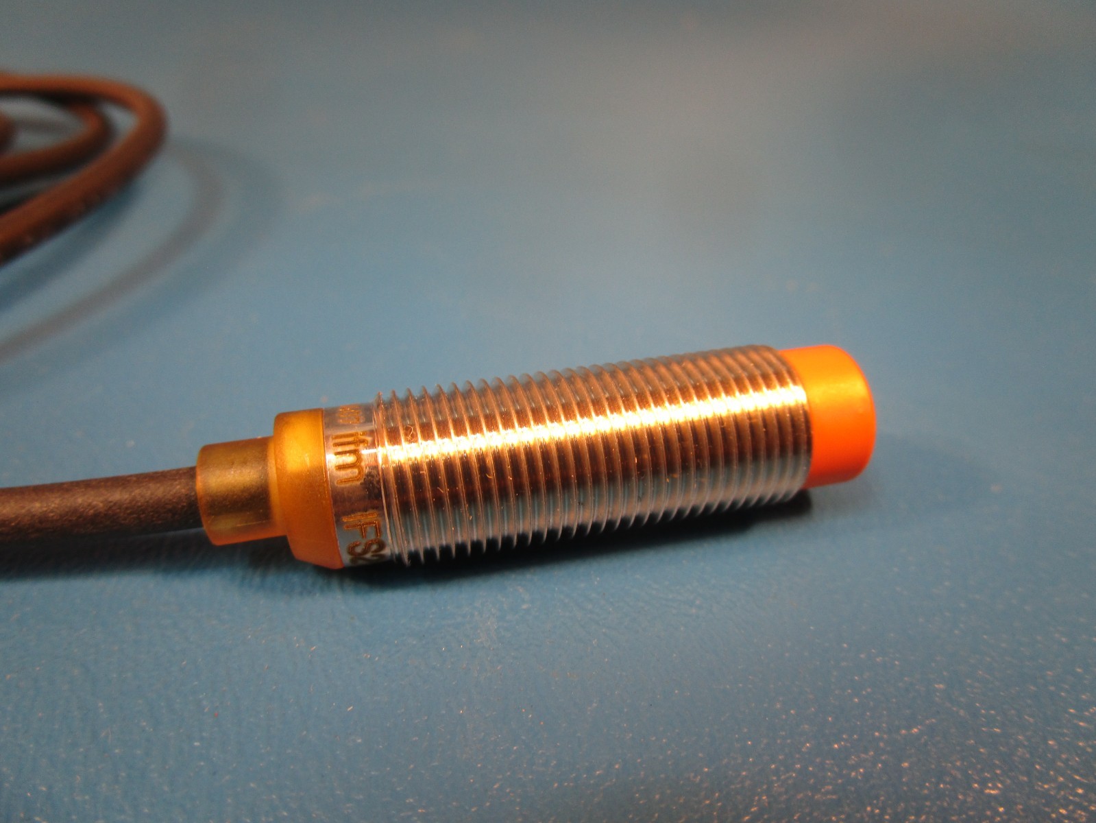 IFM Efector IFS259, Inductive Proximity Sensor 0.276″ (7mm), Threaded – M12