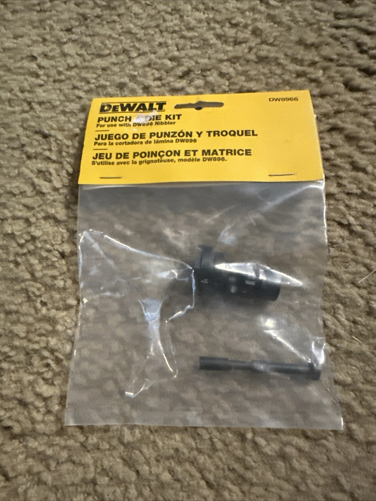 DEWALT DW8966 Punch & Die Kit, for use with the DW896 Nibbler