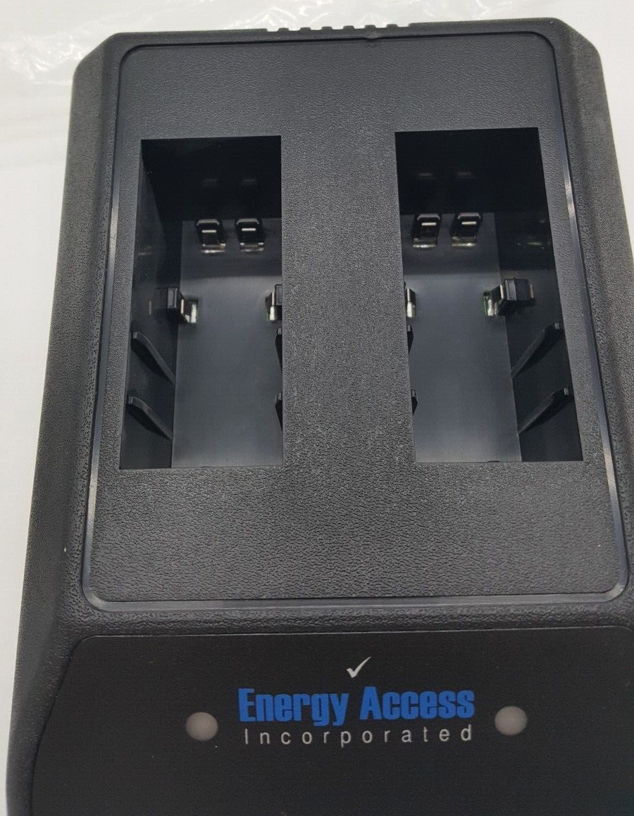 Energy Access Incorporated ICS-1502 Smart Battery Charger 123335