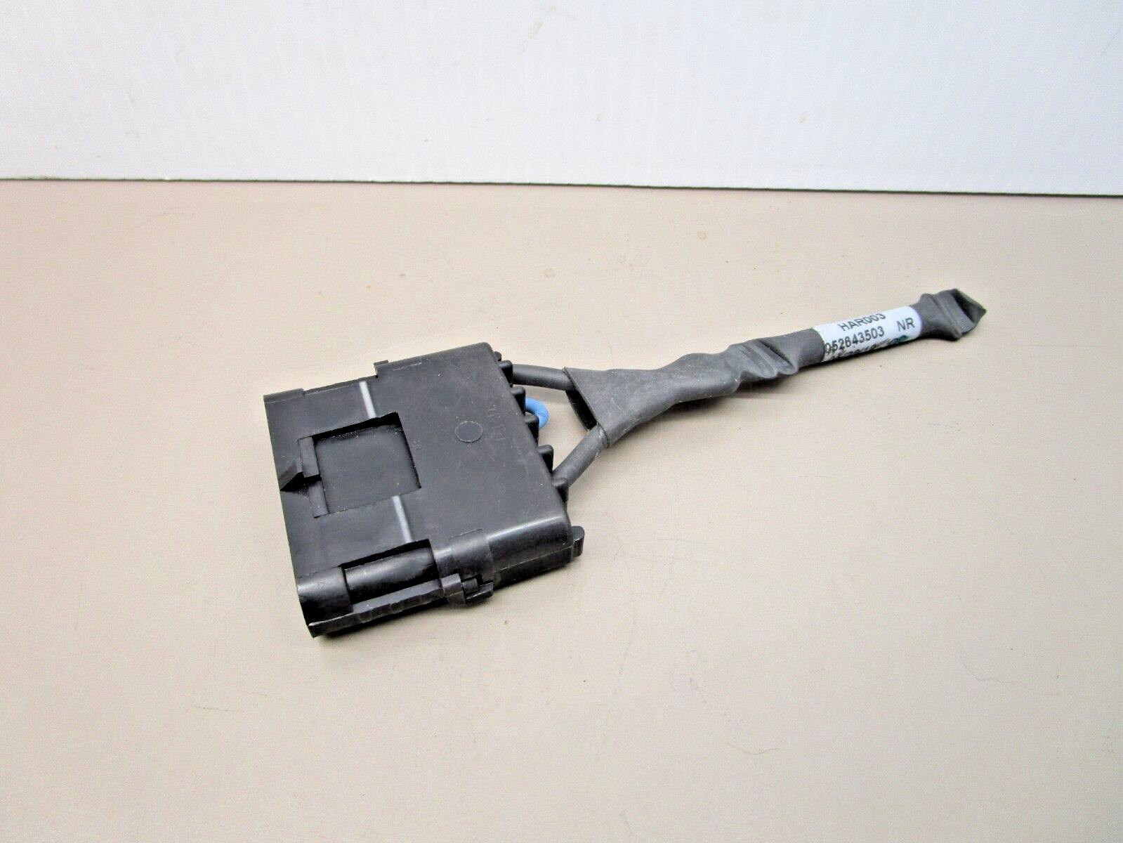 WMI 052643503 HAR003 Specialty Connector Assembly 6-Pin Weatherpack