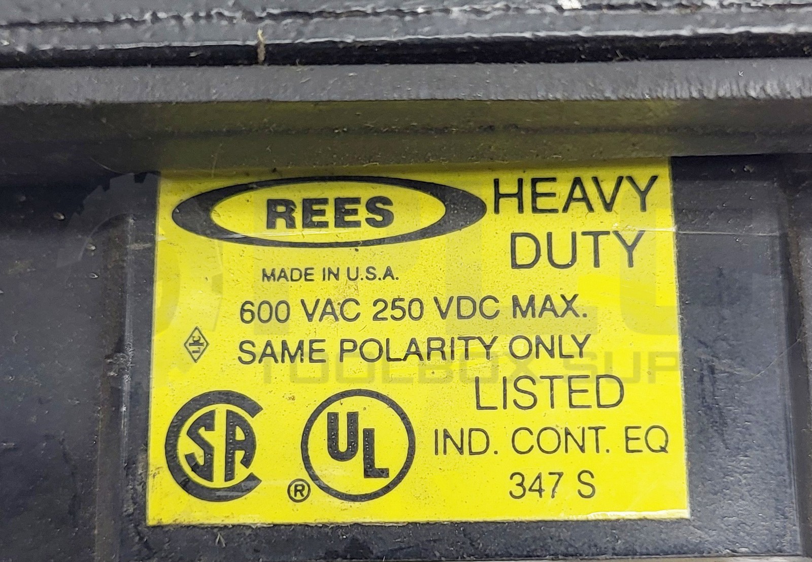 REES 347 S HEAVY DUTY PUSH BUTTON 600VAC