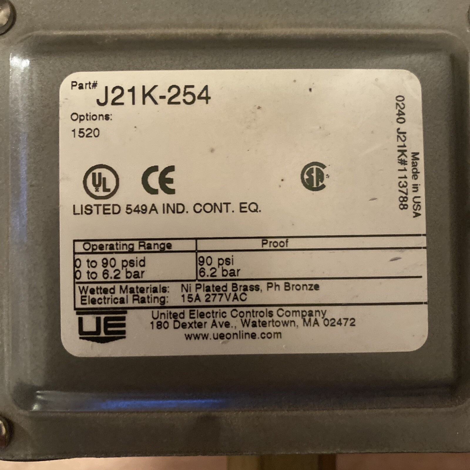 United Electric UE J21K-254 J21K Mechanical Differential Pressure Switch.