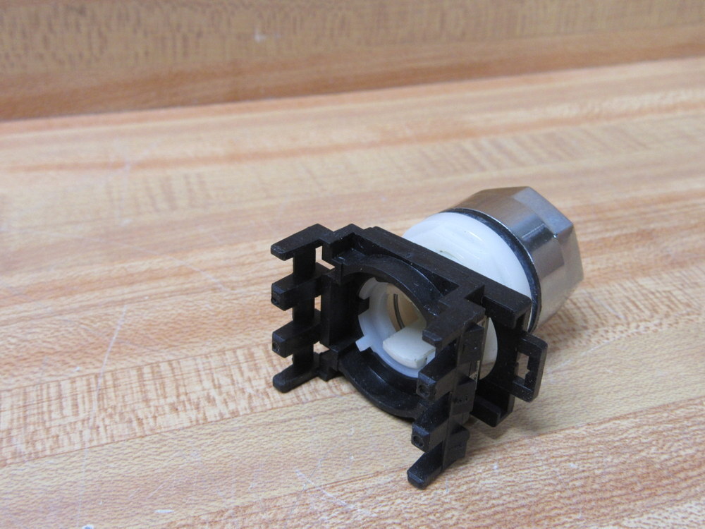 Westinghouse PB3GAG Illum. Push Button 6717C15G10
