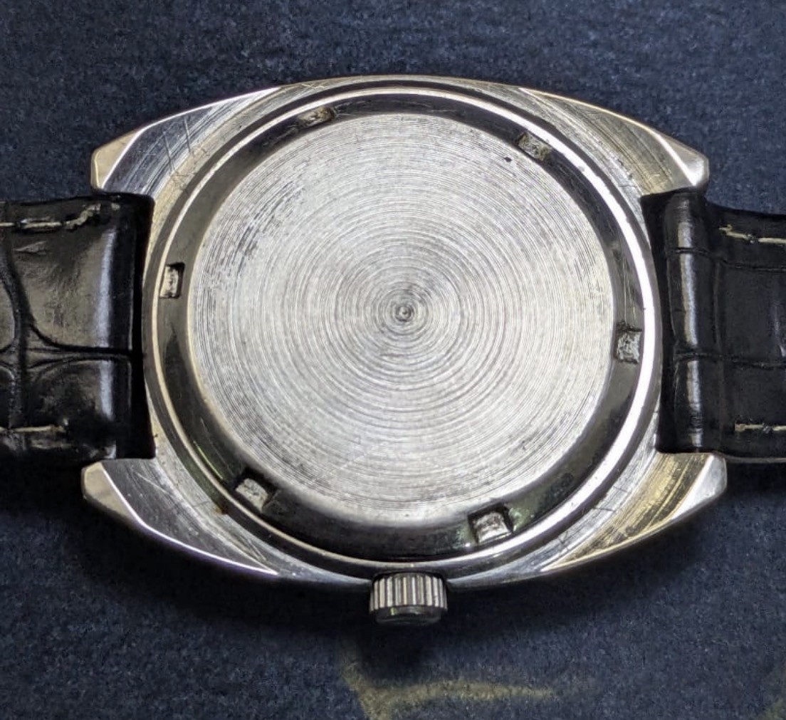Vintage Piaget 17 Jewels Manual Winding Swiss Made Men’s Watch Red Dial