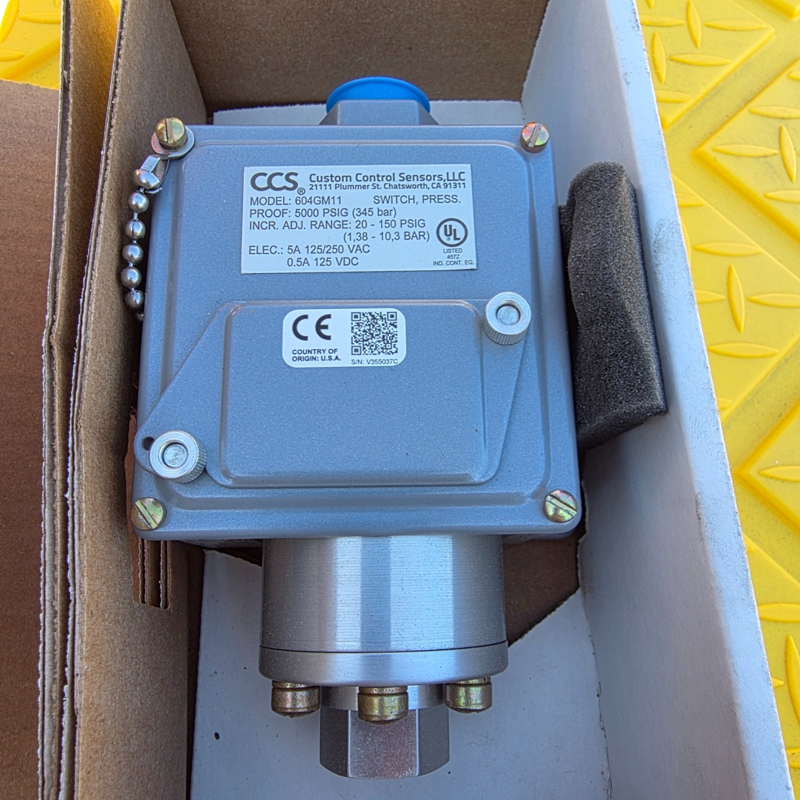 Custom Control Sensors 604GM11 pressure switch