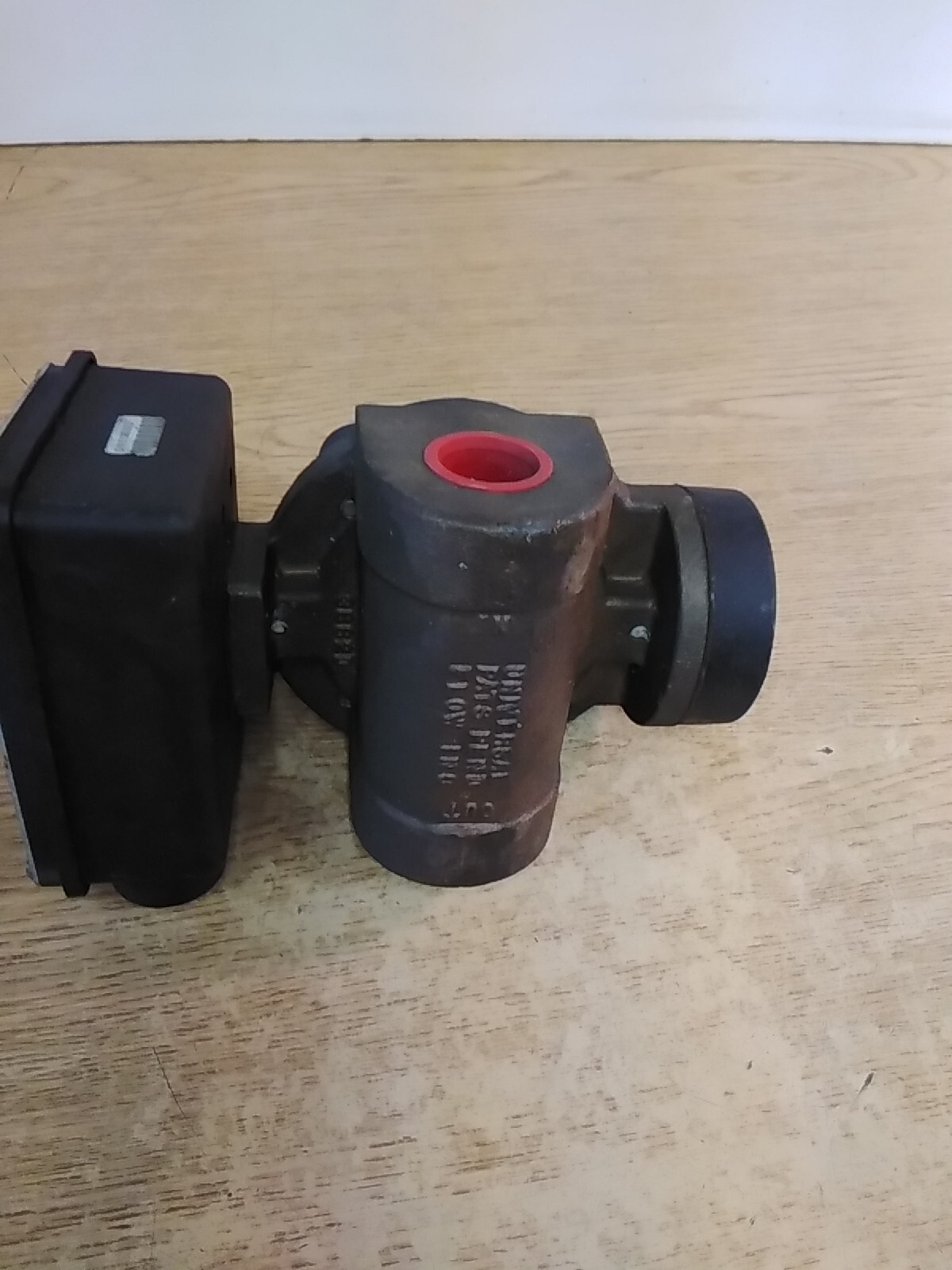 UFM Universal Flow Monitor MN-BSE16GM-8-32V1.0-A1NU-C