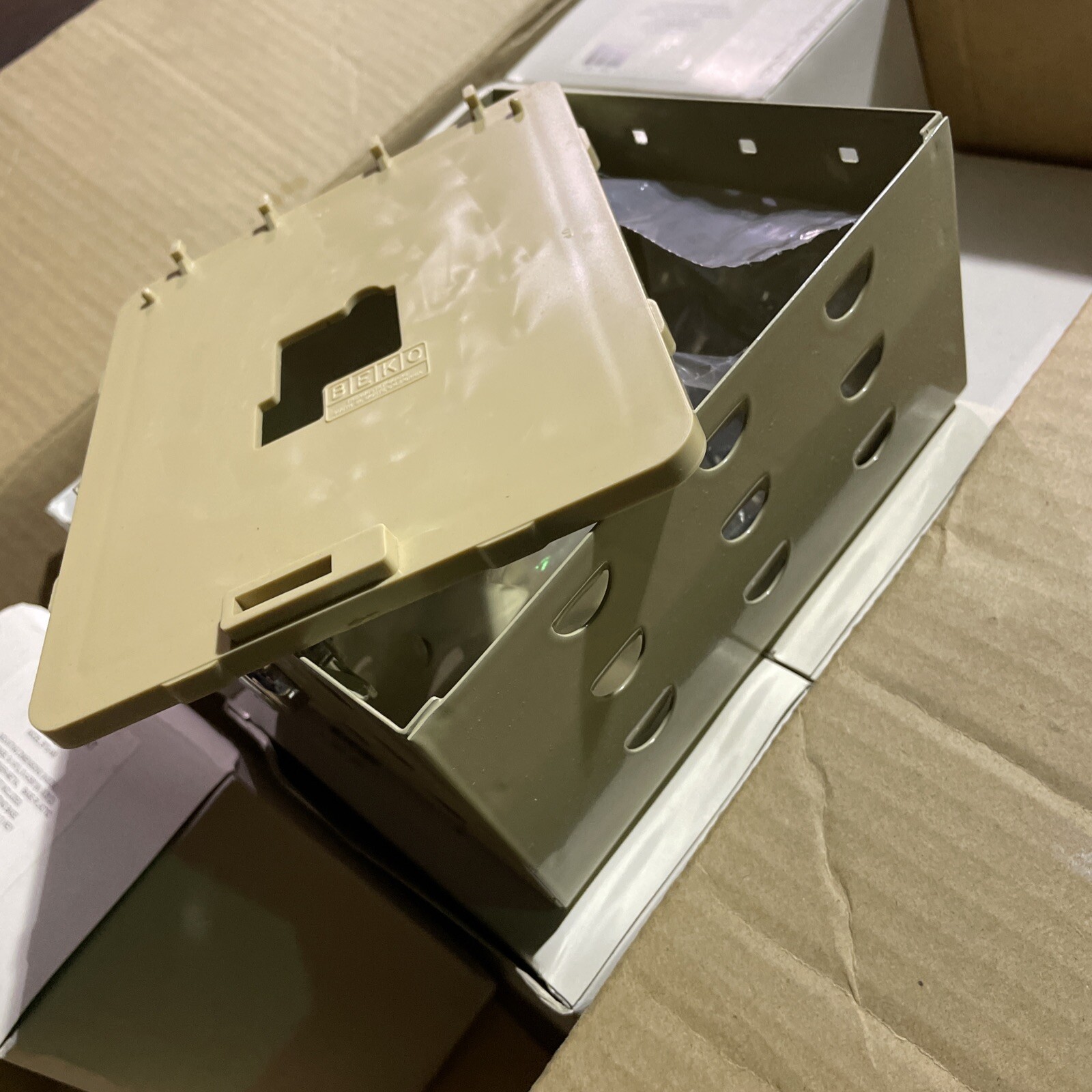 Beko BTG-KM Thermostat Guard 190-063