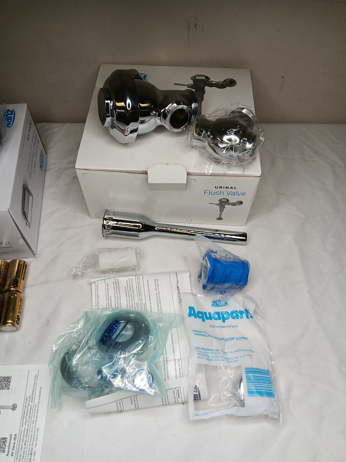 Zurn ZER6003AV-ULF-SM AquaSense 0.125 GPF Sensor Flush Valve