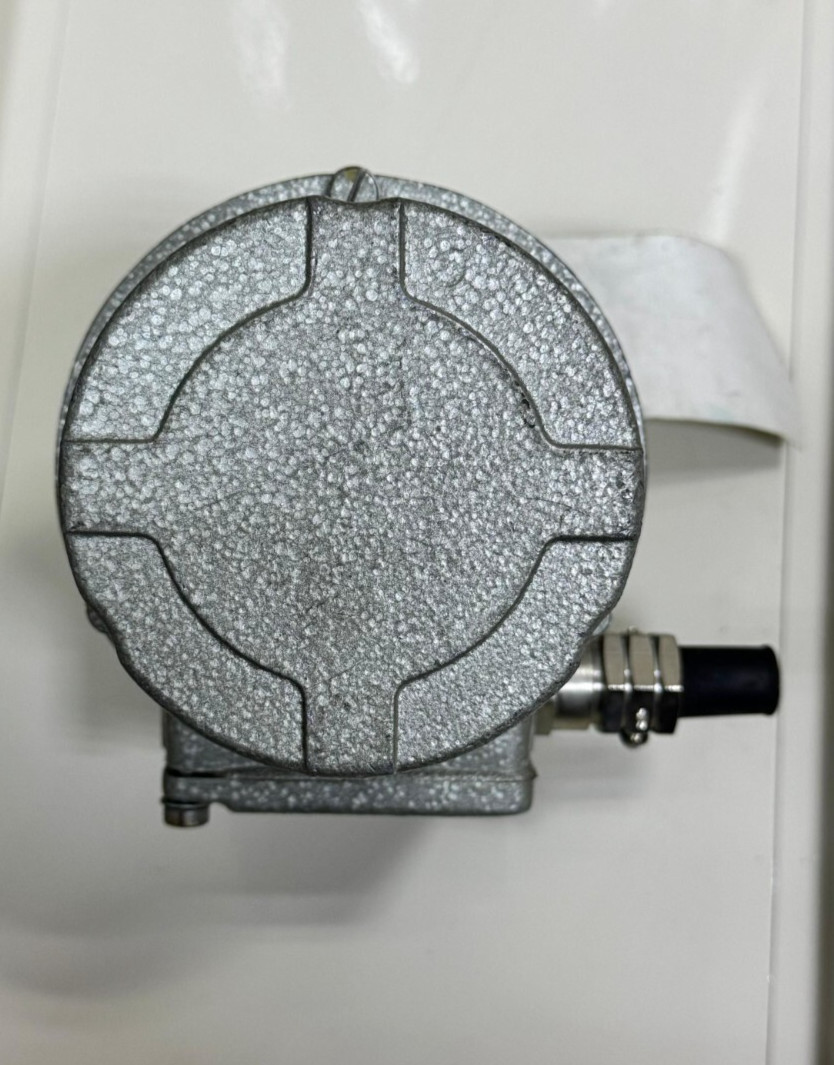 Motorenlager Tacho Motor EG 632-3 B10 – 30VDC, 1000 min⁻¹,