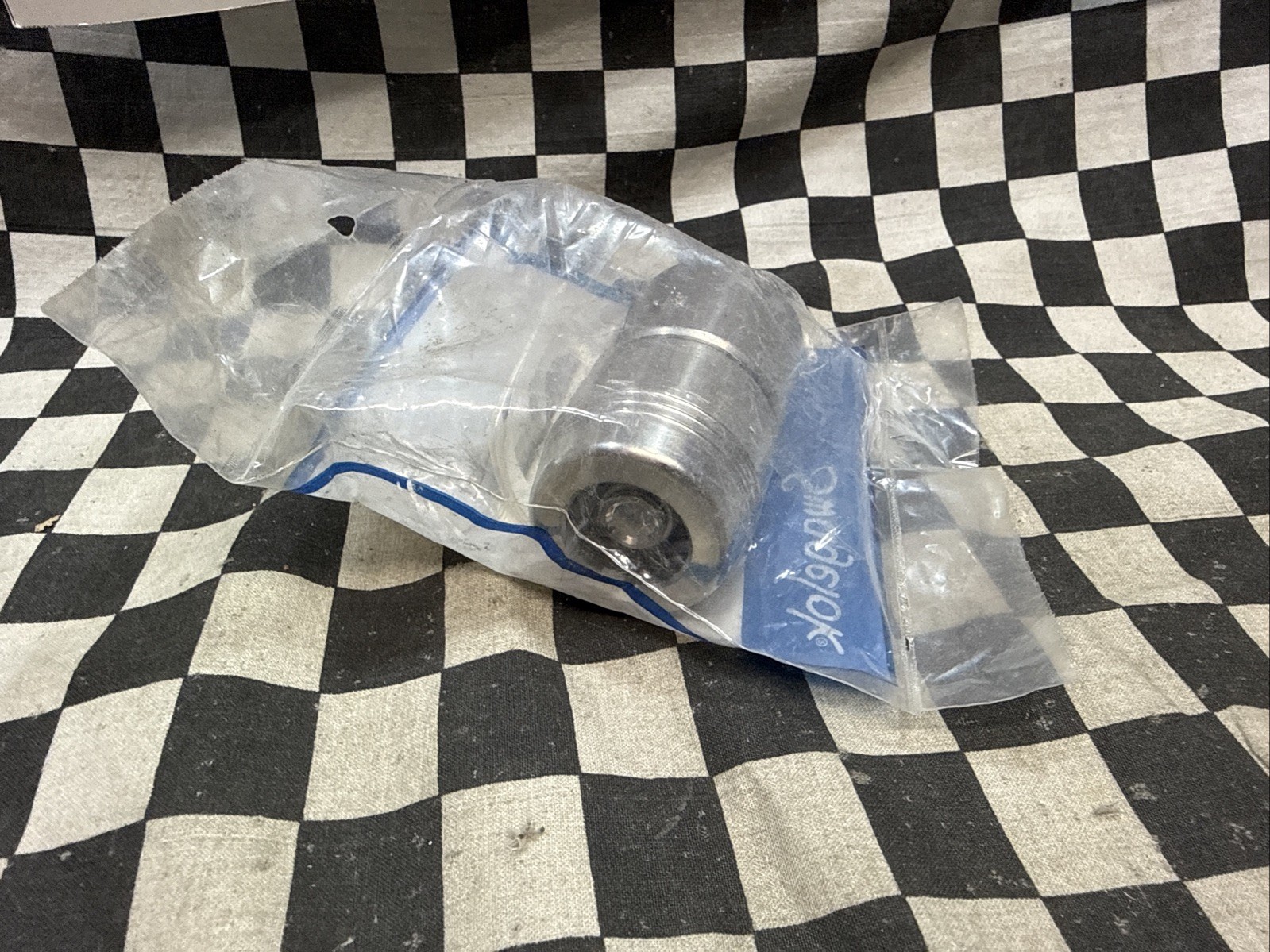 SWAGELOK Quick Connect Body, 1.4 Cv, 1/4″ NPT, SS-QTM4A-B-4PF, SHIPSAMEDAY#110AP