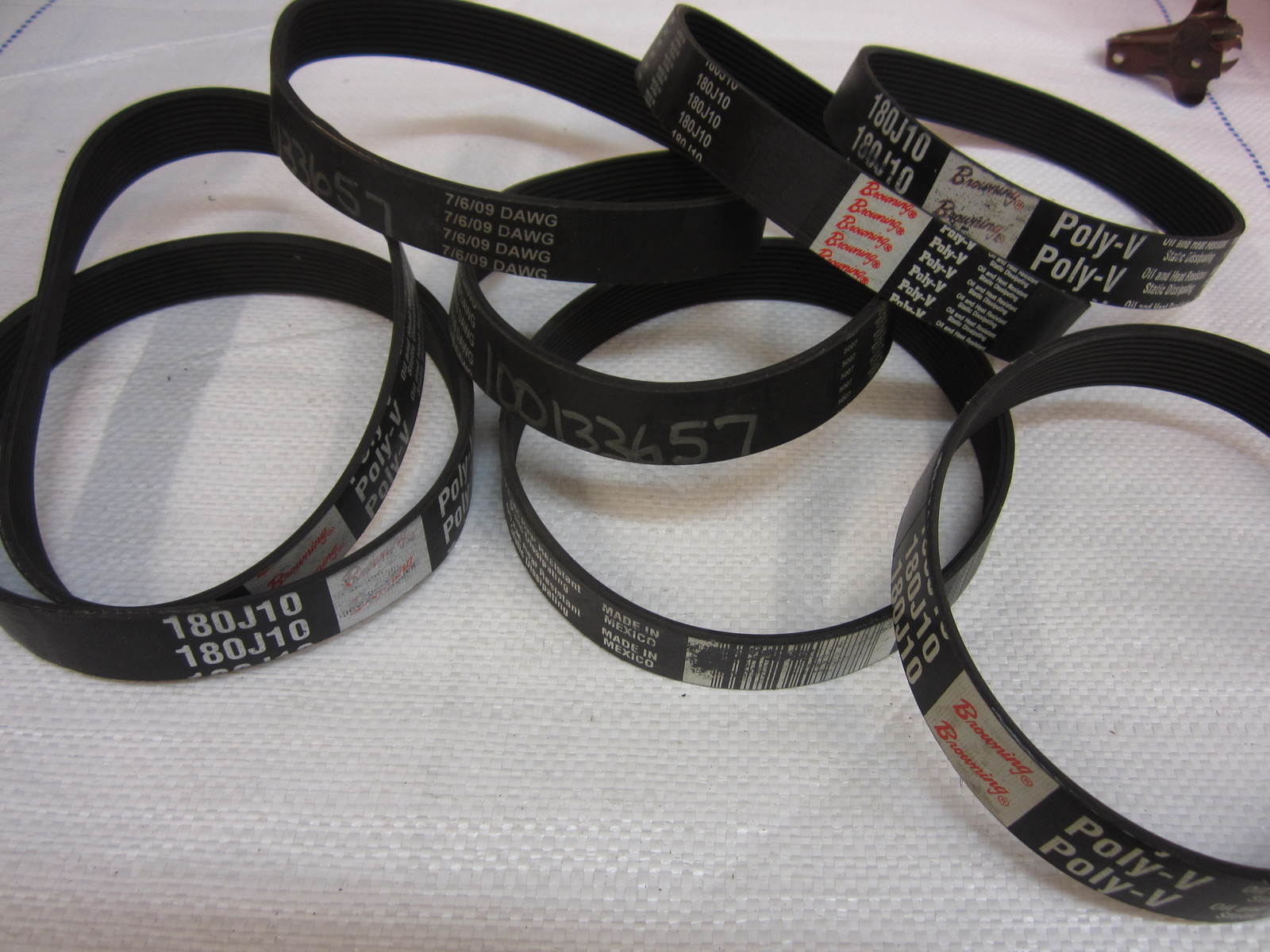 8 – BROWNING 180J10 POLY V BELTS