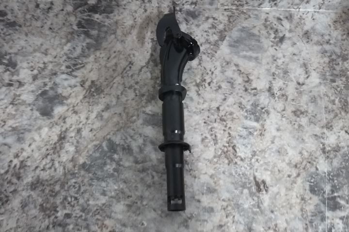 Wavian 2239C 10 Pk 10-1/2 In Length Black Rigid Spout