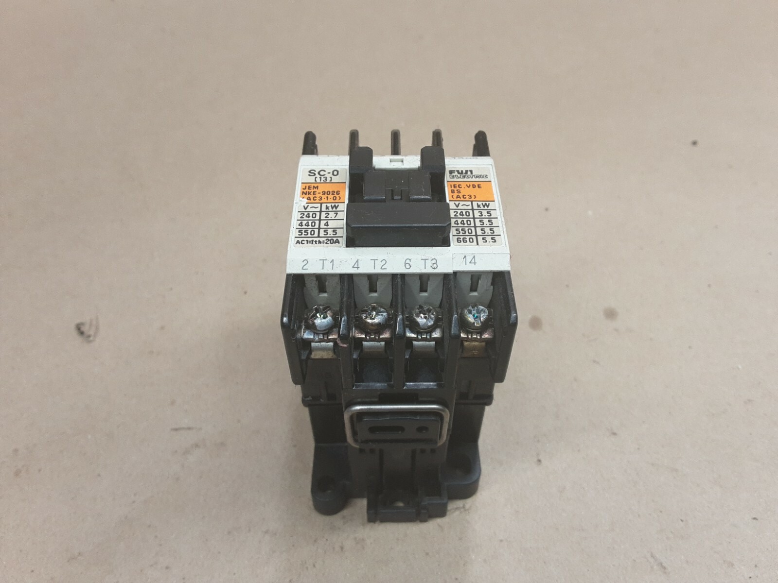 FUJI ELECTRIC SC-0 4NC0F0 20A 380-440V #1010A43