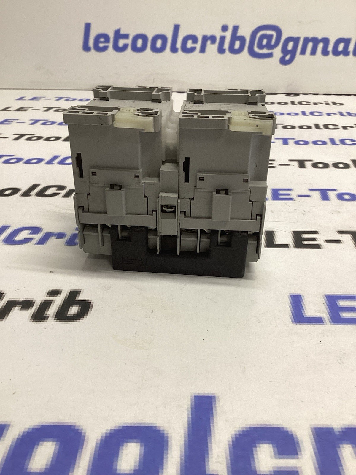 ALLEN-BRADLEY 104-C09EJ22 Ser B REVERSING CONTACTOR W/ 100-C09E*10 Ser A I-931