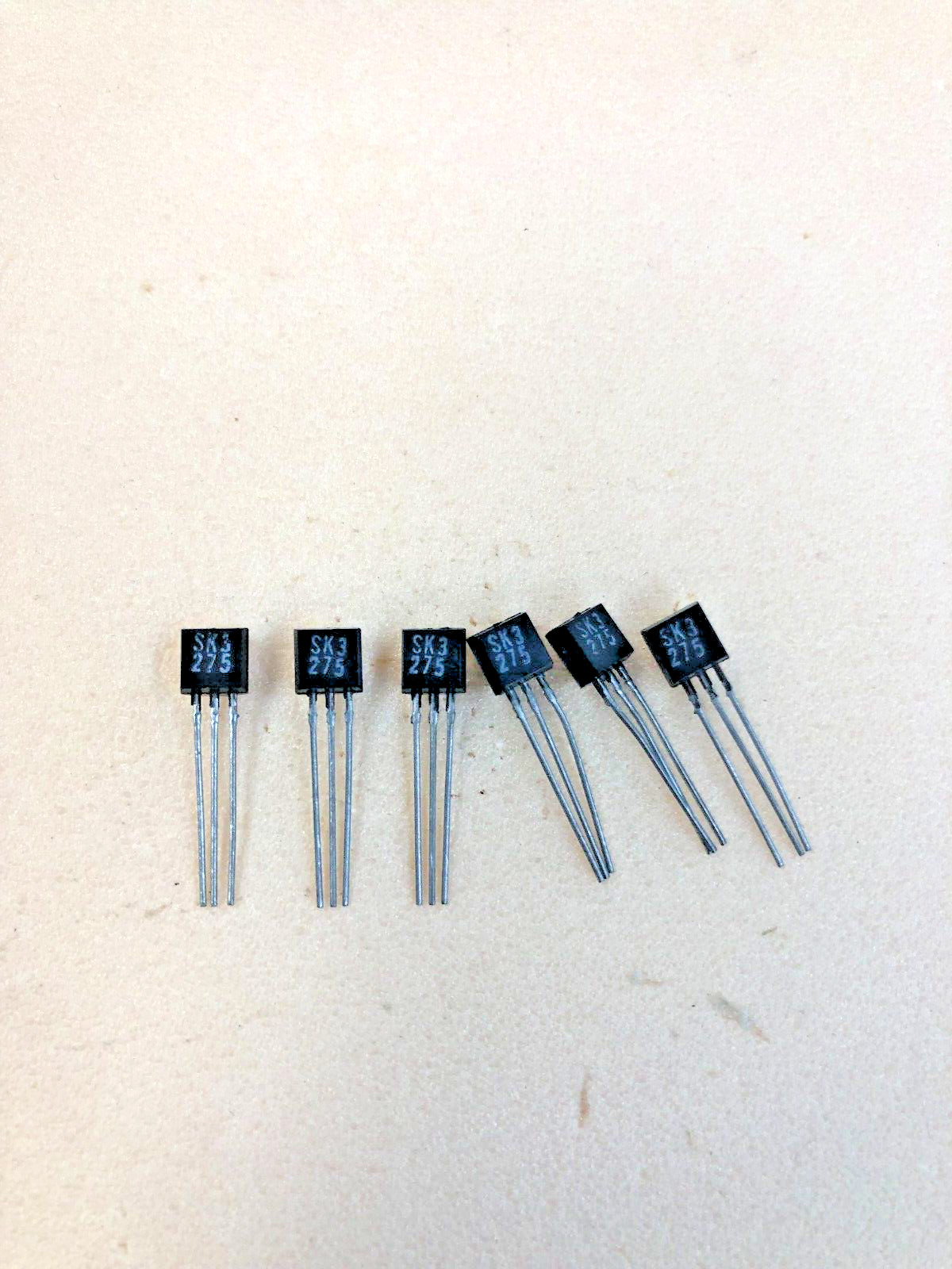 SK SERIES SK3275 NPN Si TRANSISTOR (LOT OF 6 Bulk)