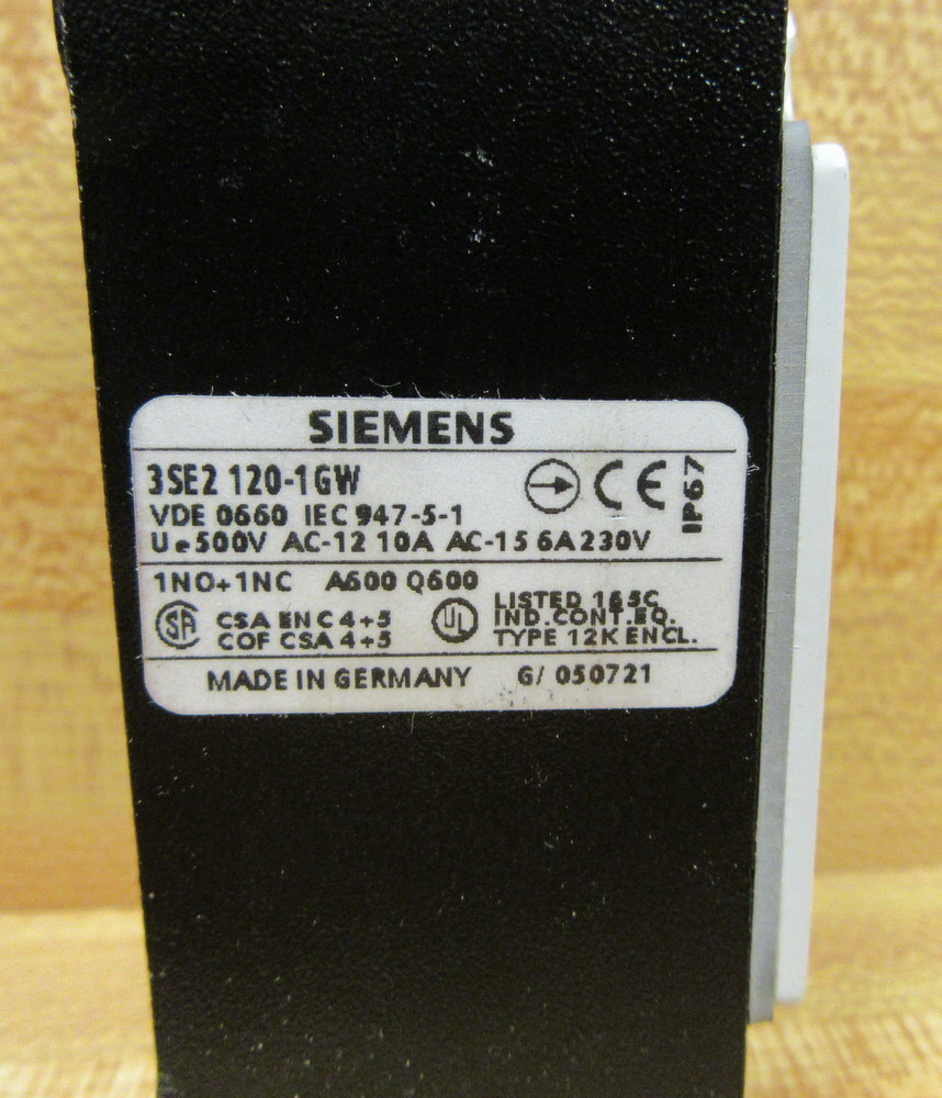 Siemens 3SE2 120-1GW Position Switch 3SE21201GW W/O Head