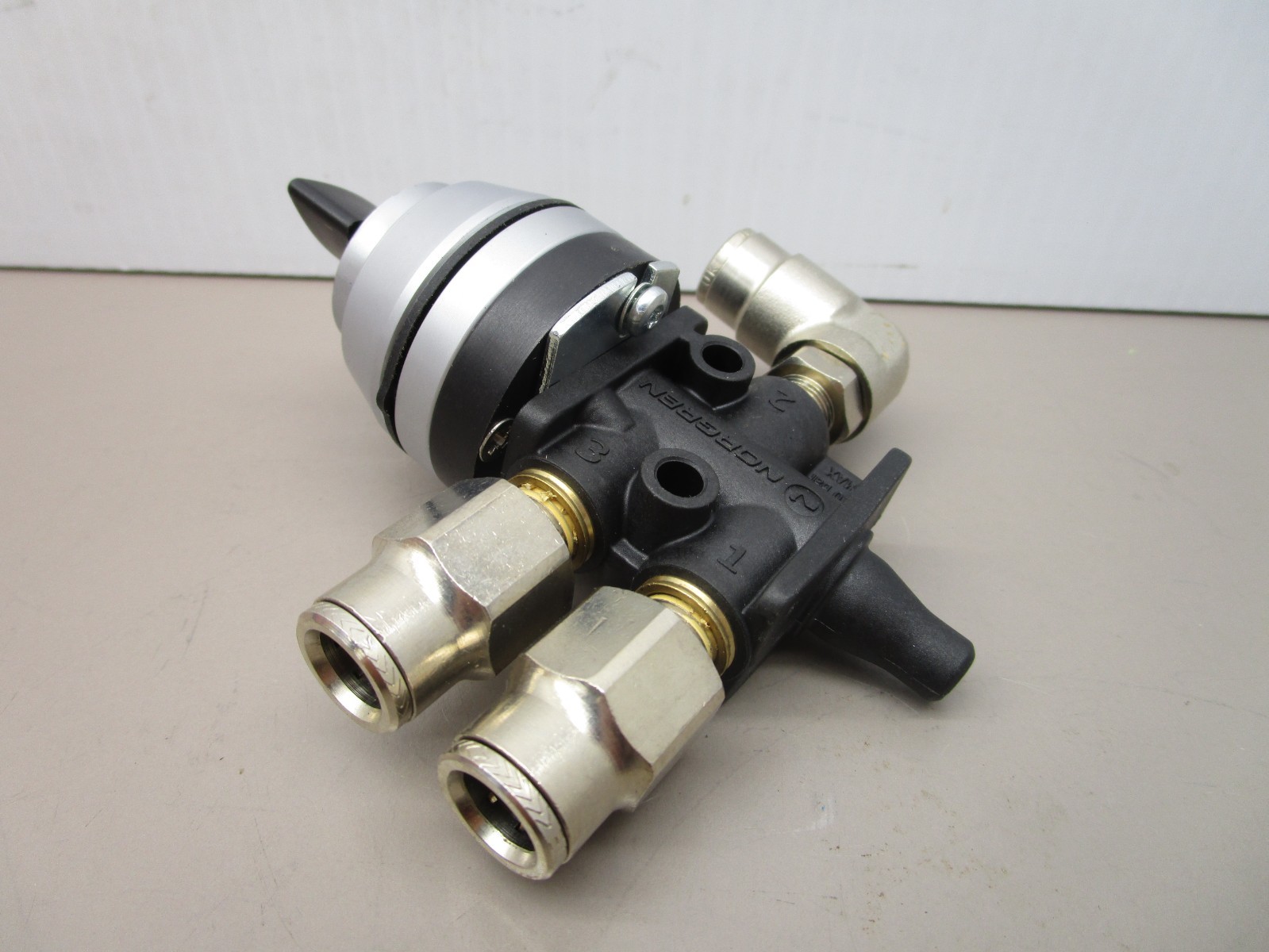 Norgren 265010C Pneumatic Control Valve Switch 72362