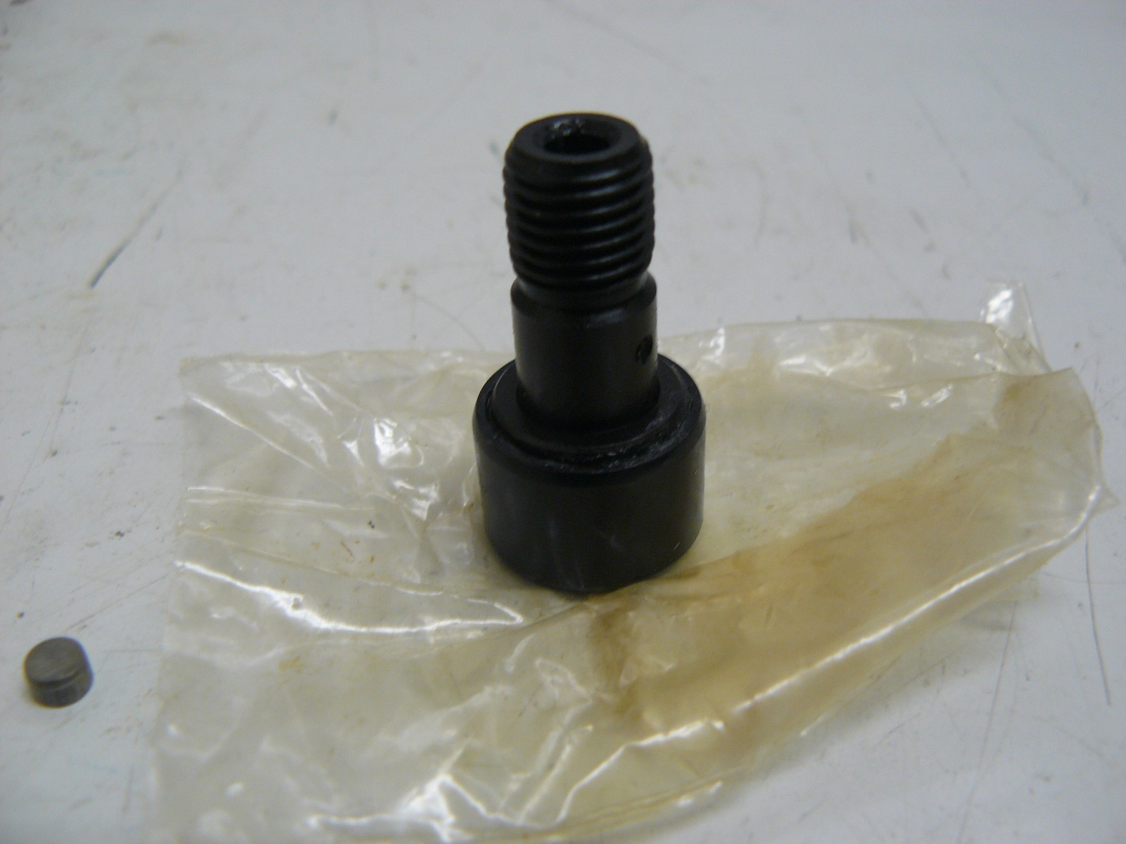 MCGILL CFH-3/4-SB CAM FOLLOWER HEAVY 3/4 INCH SEAL HEX HOLE NEW