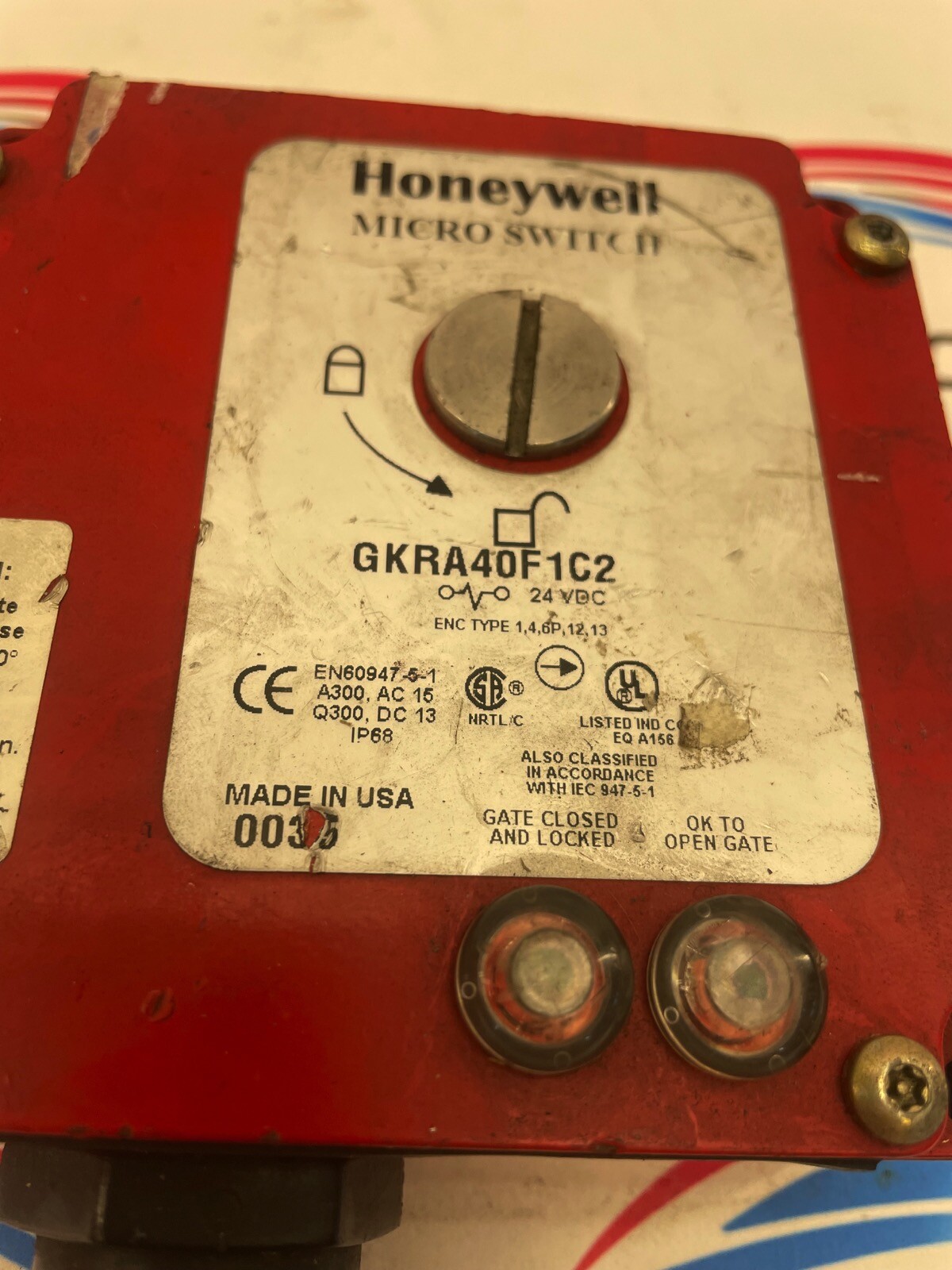 HONEYWELL GKRA40F1C2 SOLENOID SAFETY INTERLOCK SWITCH
