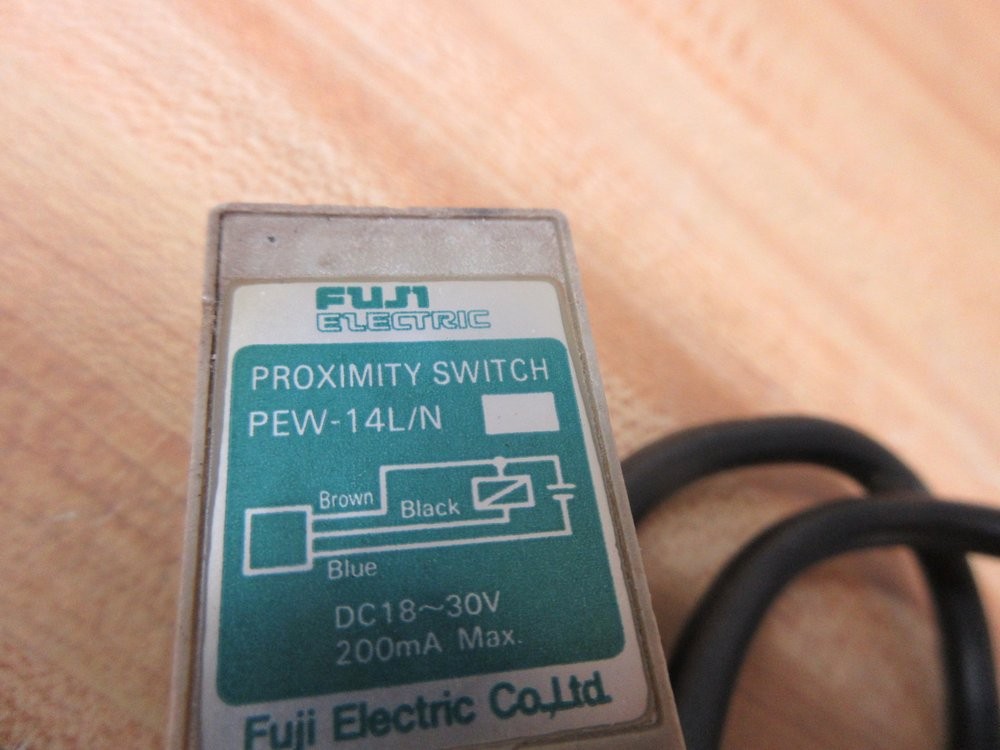 Fuji Electric PEW-14L/N Proximity Switch PEW14LN