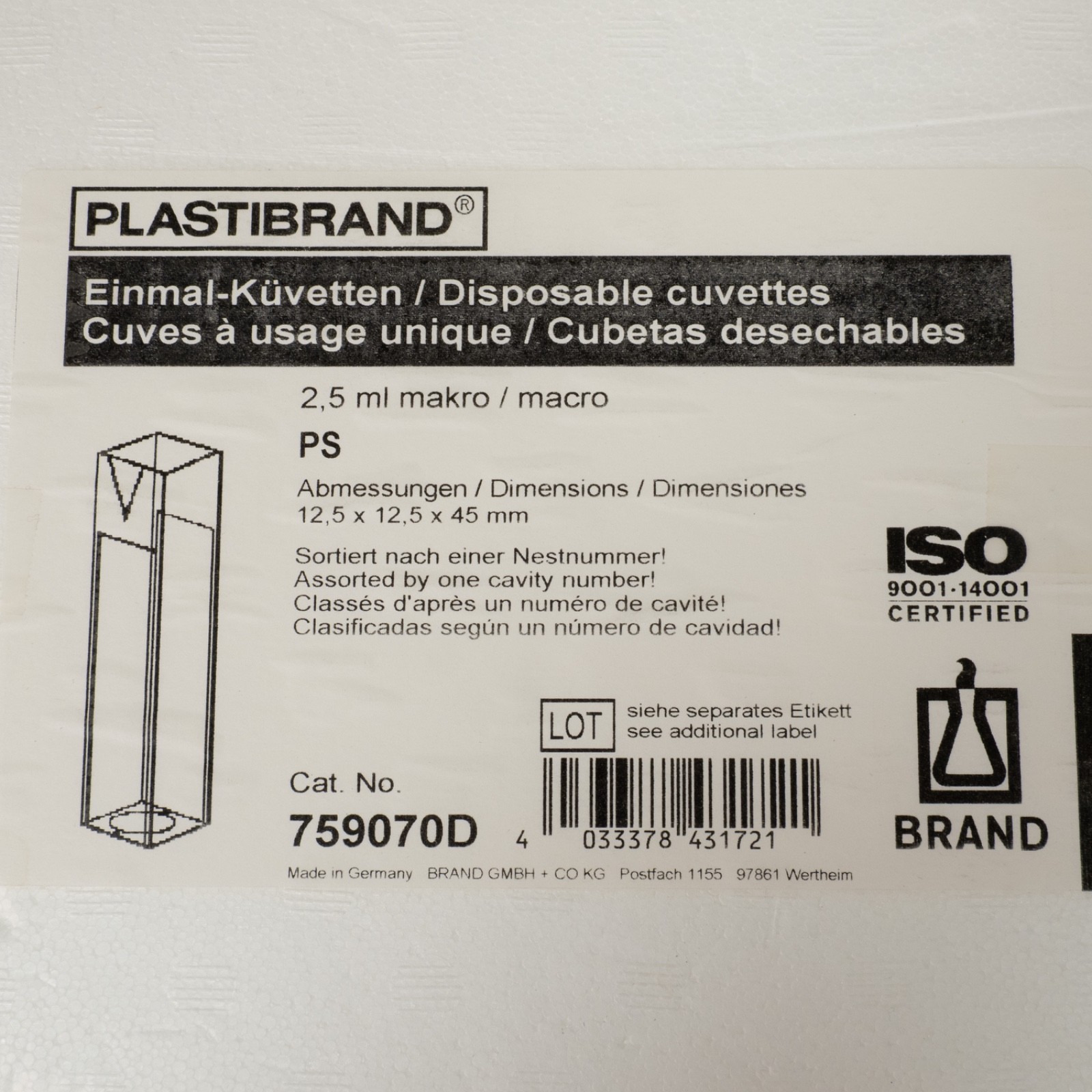 Brand 759075D / Sigma Aldrich C5677-100EA Spectrophotometer Cuvettes
