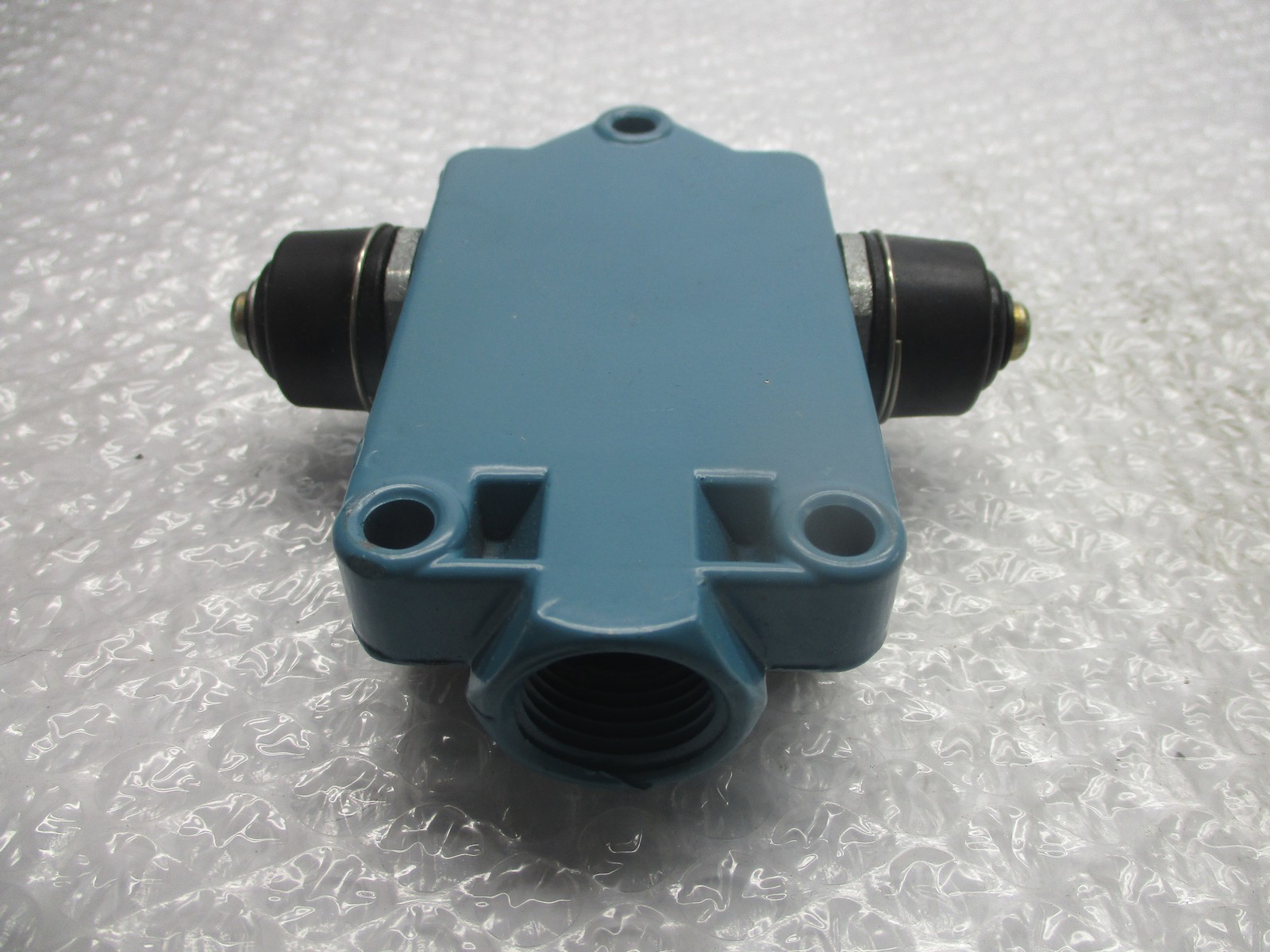 MICROSWITCH BAF1-3CNX1 SWITCH NSNP