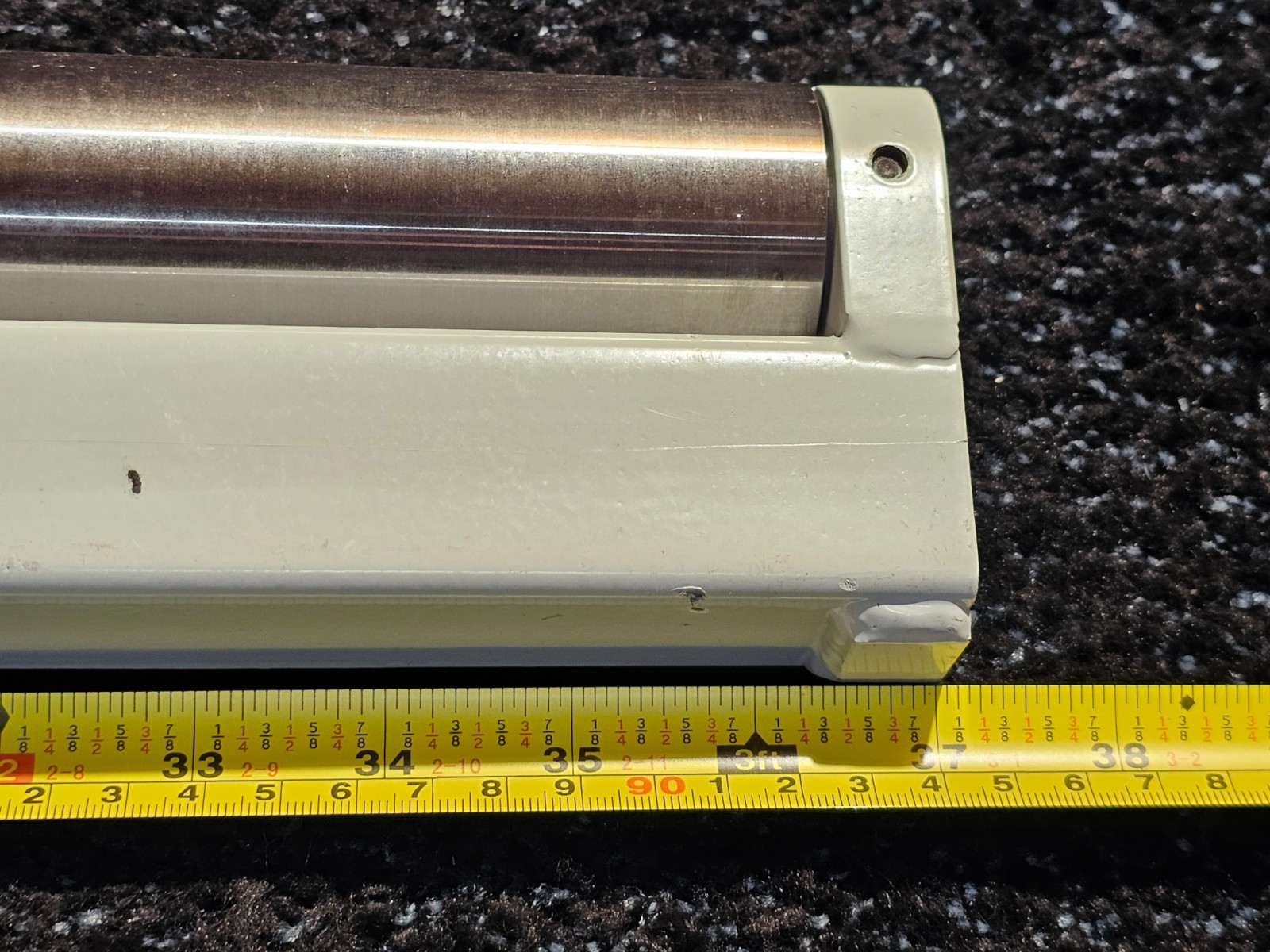 Nezone CM/L-4692681 Roller with Bracket 37-inch Long, White/Silver