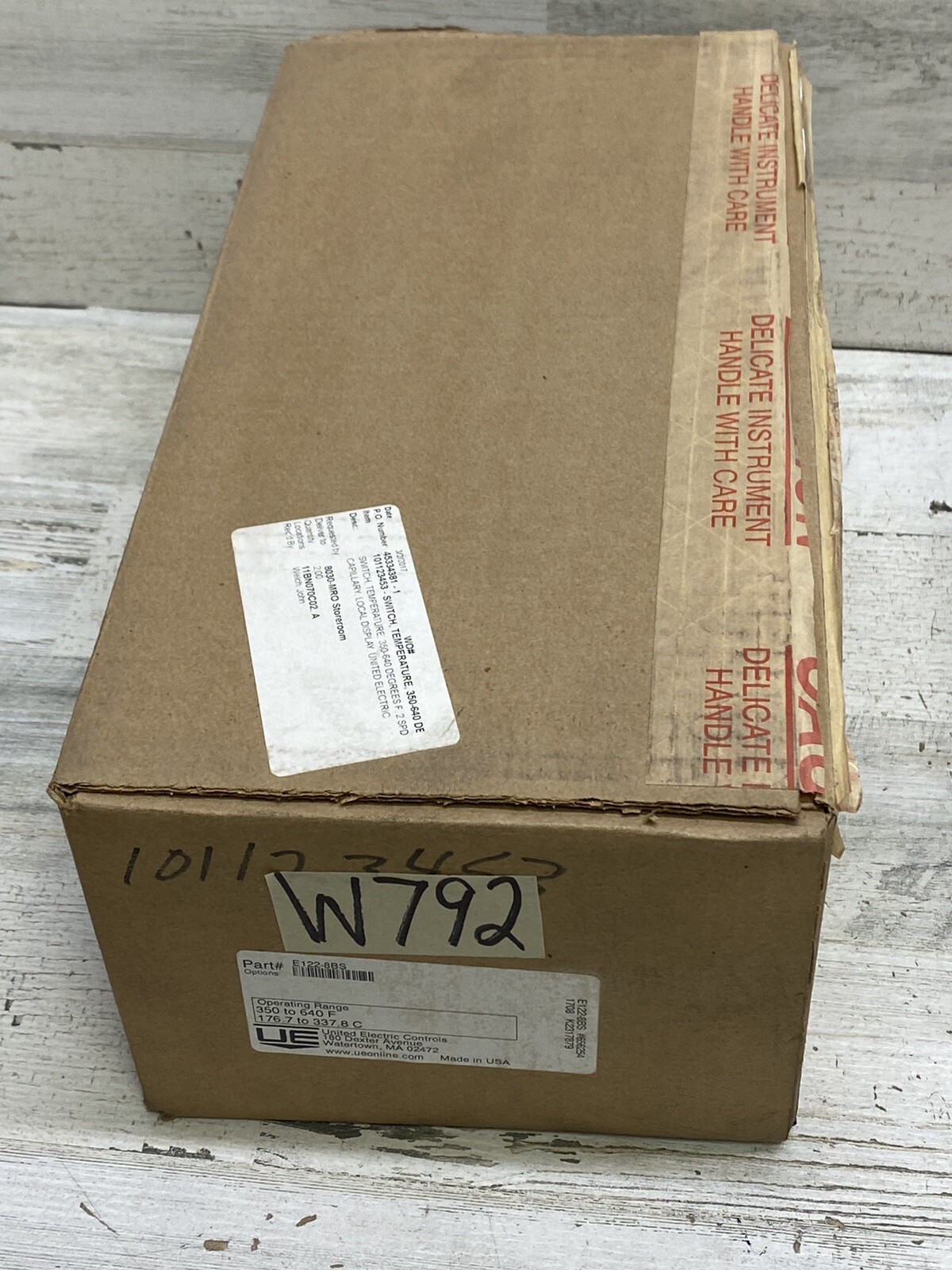 United Electric UE E122-8BS Explosion-Proof Adjustable Temperature Switch New