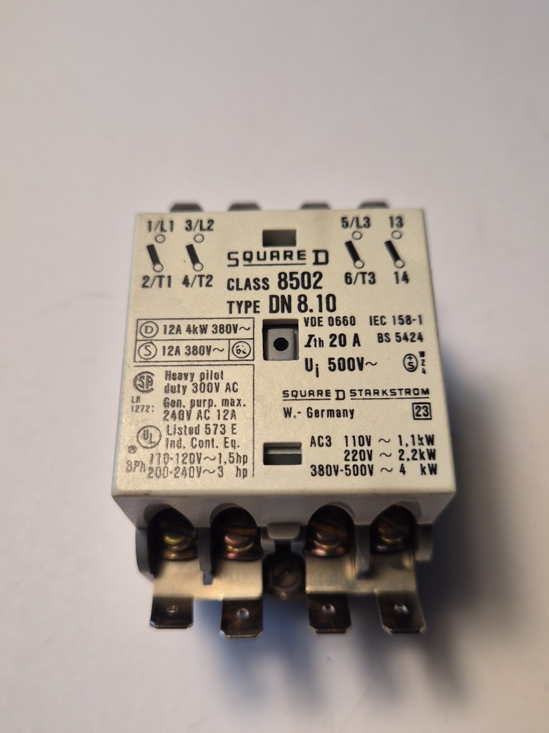 SQUARE D 8502-DN8.10 CONTACTOR 3 POLE & 1 NO AUX CONTACT, USED.