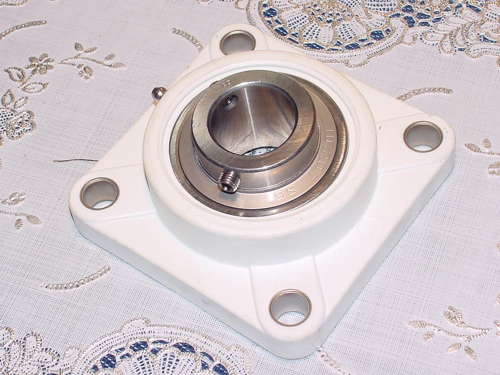 FYH UCF207-20S6PL 4-Bolt Flange Ball Bearing Unit, 1 1/4 Inch Bore, New Open Box