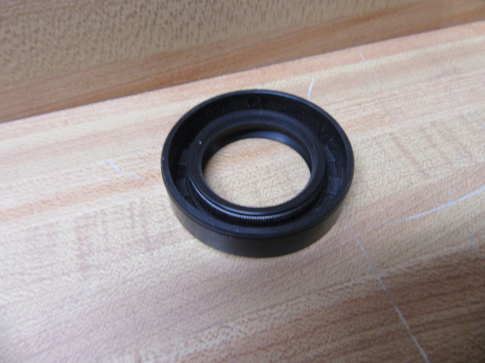 NAK TC 1.250 2.000 0.500 Oil Seal 1.250X2.000X0.500