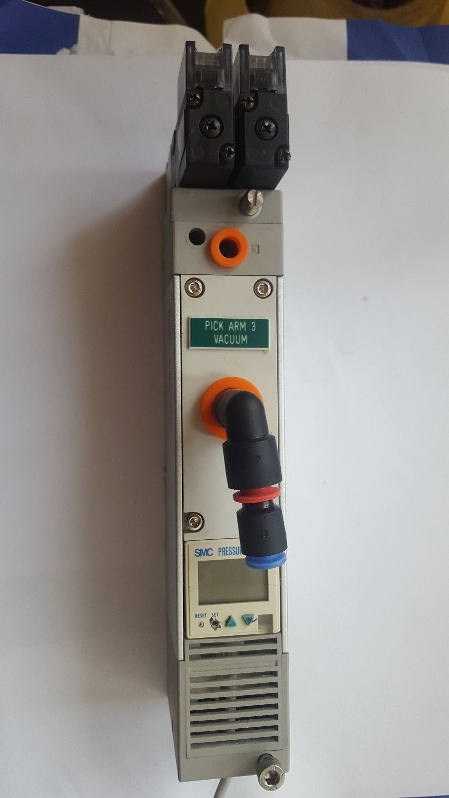SMC NZL112-K15LZ-E25L MULTISTAGE EJECTOR W/ X2 SMC VZ314 SOLENOID VALVES (R6S1.6