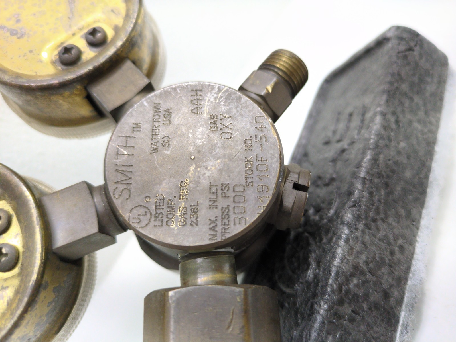 SMITH H1910F-540 OXYGEN REGULATOR MEDIUM DUTY Welding Cutting MADE IN THE USA