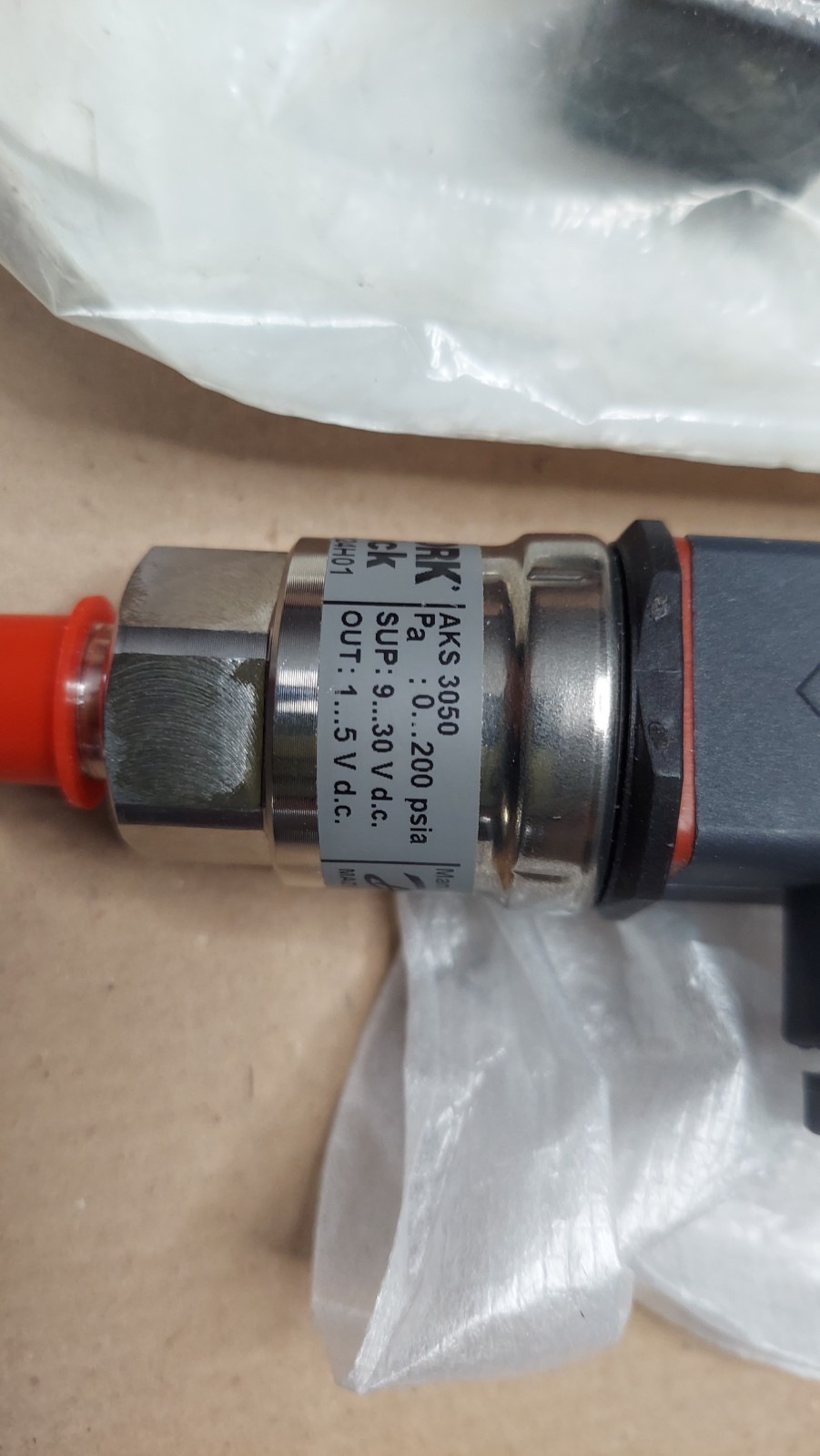 New Frick 913A0124H01 Danfoss 060G3591 York AKS3050 Pressure Transmitter
