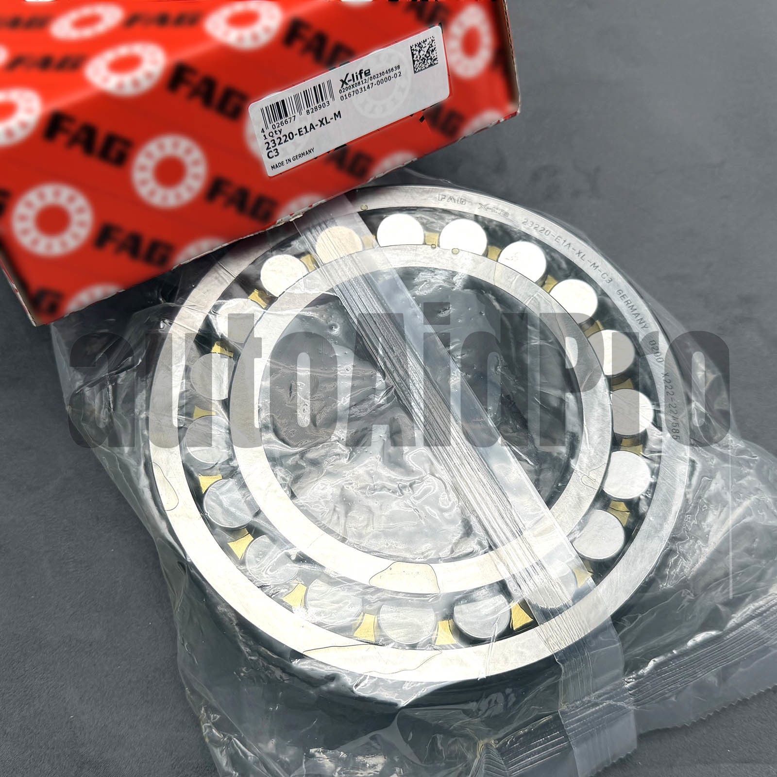 New Spherical Roller Bearing 23220-E1A-XL-M-C3 for FAG (Schaeffler)