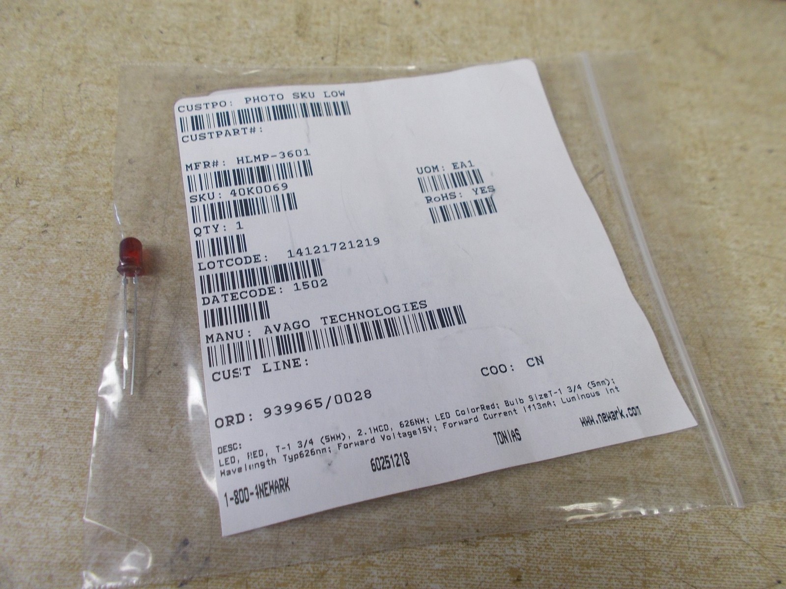 NEW Avago Tech LED Red HLMP-3601 *FREE SHIPPING*