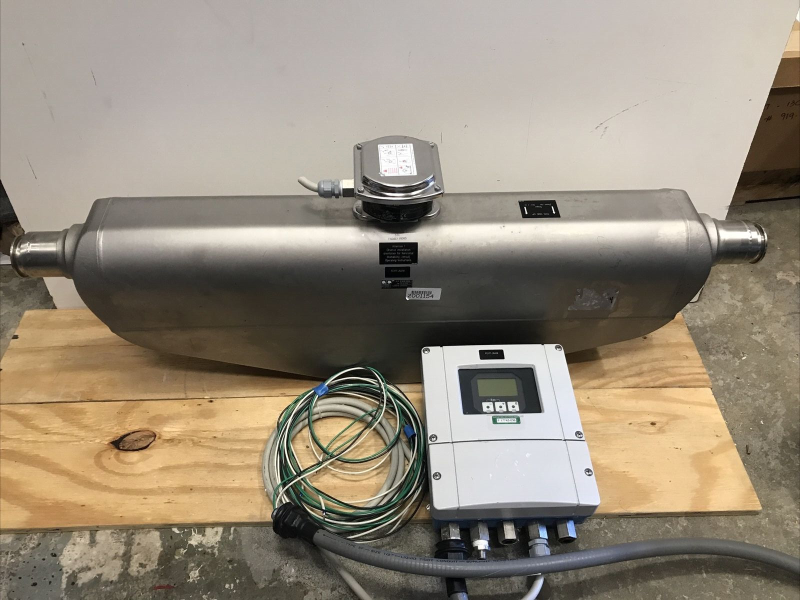 Endress & Hauser Promass P 83P50 -1HQ5/0 W/ Controller