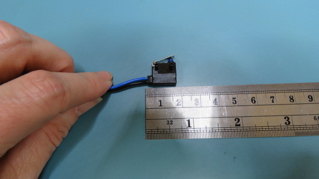 Omron Electronic Components D2HWBR213MR Qty of 10 per Lot SWITCH Ultra Subminia