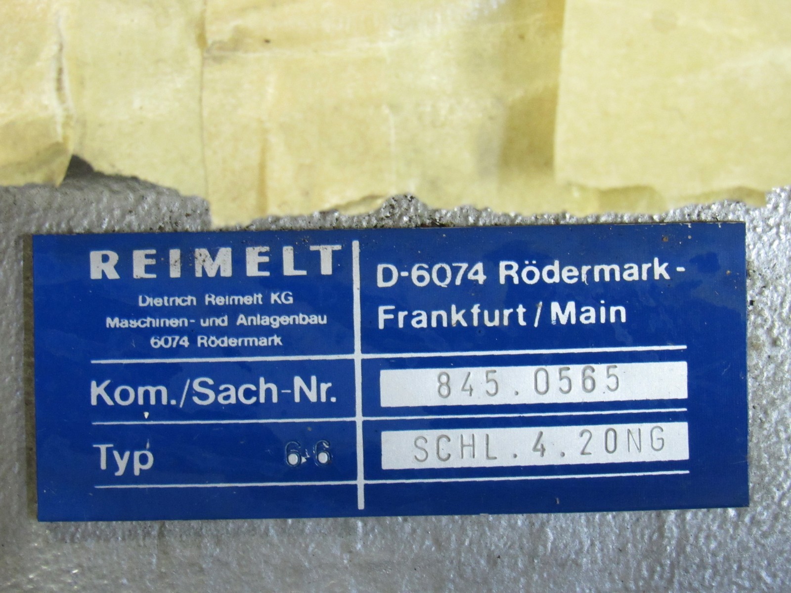 NEW REIMELT ROTARY AIRLOCK VALVE TYPE 66 SCHL.4.20NG 1.5HP 254/440V 10″X4″