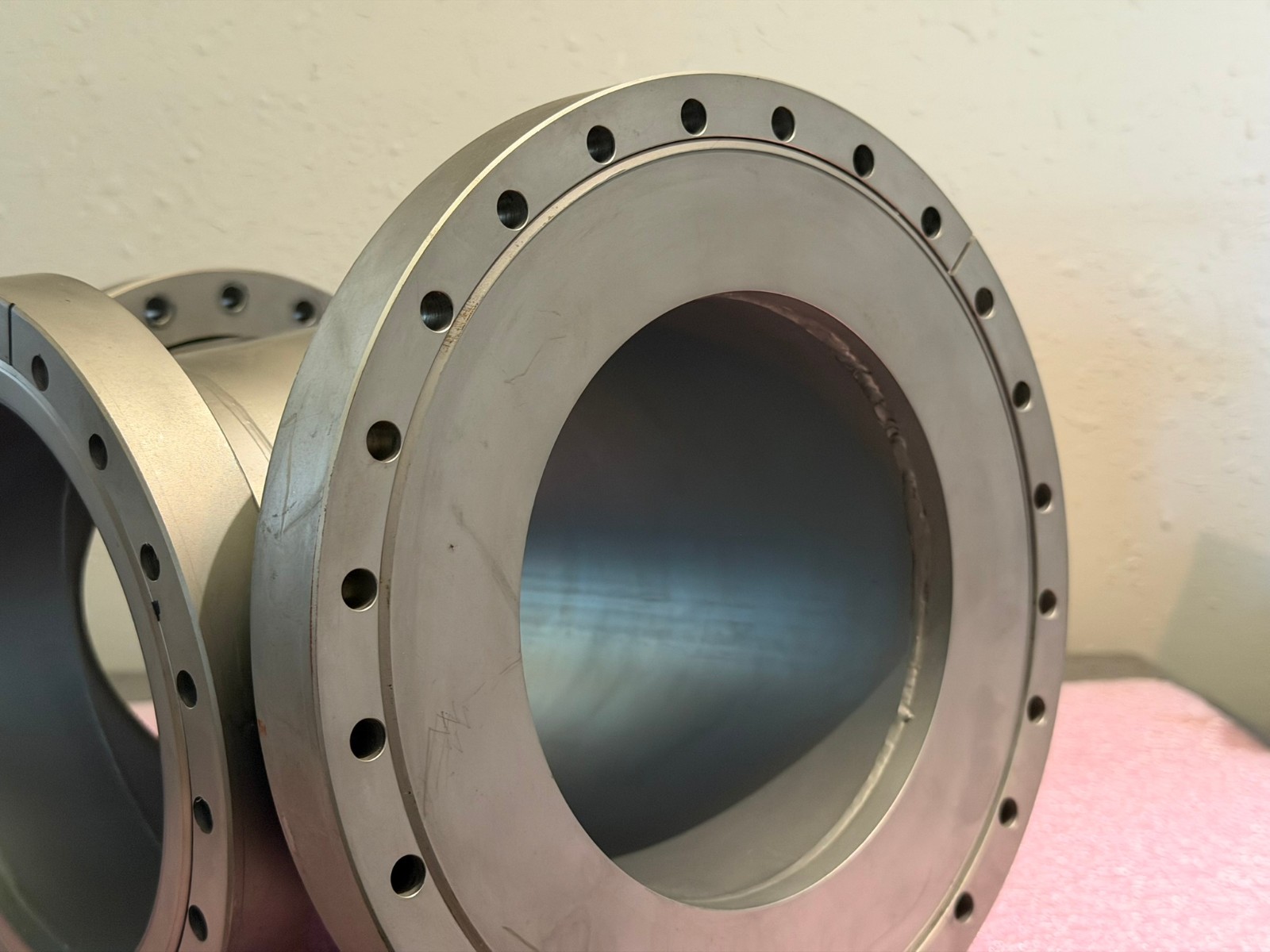 UHV Reducing CF Tee Two 8″ to 10″ Conflats Rotatable Flanges High Vacuum Chamber
